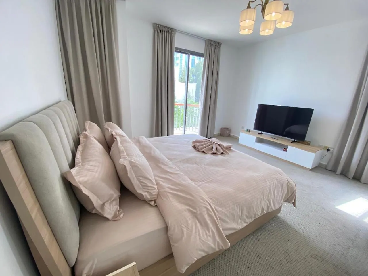Dinar - Villa Master Bedroom Αμπού Ντάμπι 0*,  Ηνωμένα Αραβικά Εμιράτα